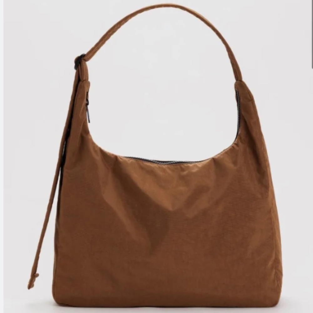 BAGGU Nylon Shoulder Bag in Brown